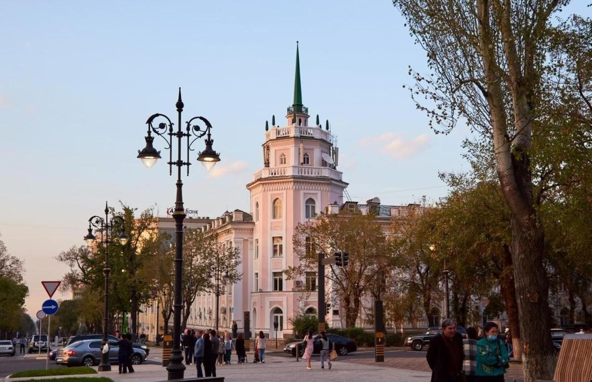 Nadezhda Apartments On Zhibek Zholy Avenue 33 알마티 외부 사진